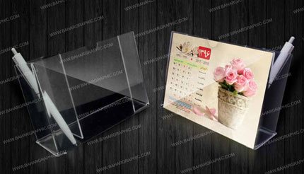 تقویم رومیزی فانتزی پلکسی گلاس با جای خودکار 11*17